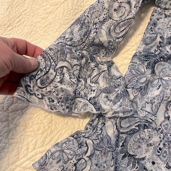 Inc blue paisley button down shirt size S. E#980 - Picture 4 of 7